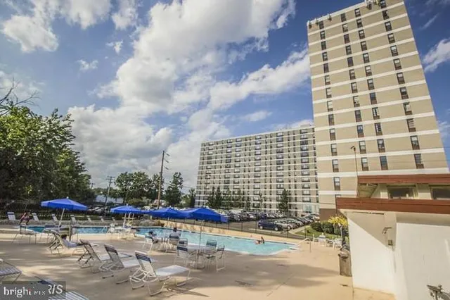 $2,000 | 4600 Duke Street, Unit 600, Alexandria, VA 22304