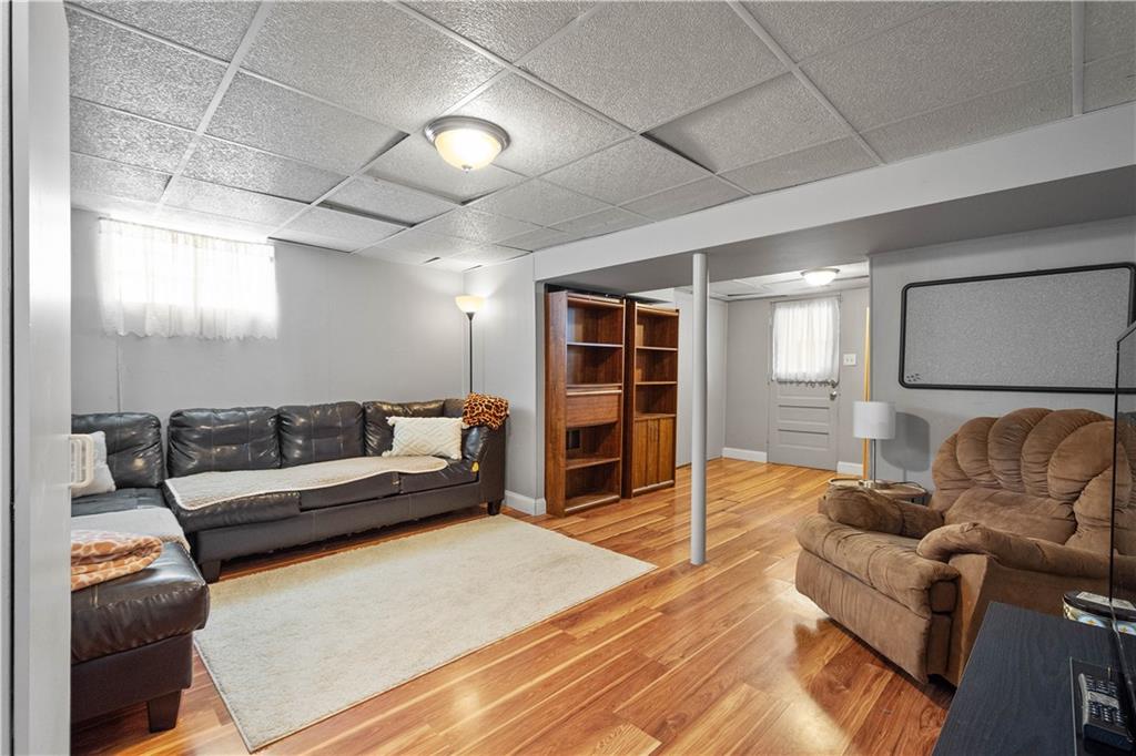 3099 McRoberts Road Pittsburgh, PA 15234 - Photo 23 of 35 Gallery Image 23