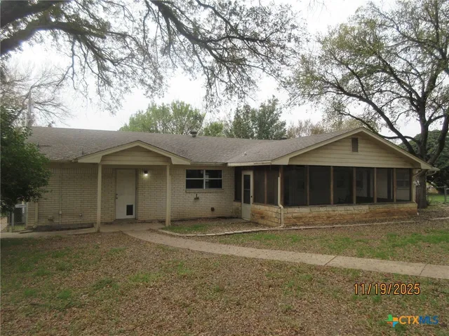 $235,000 | 606 East 12th Avenue, Belton, TX 76513