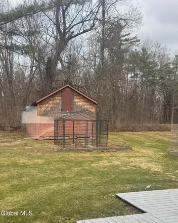 $3,250 | 1412 River Road, Bethlehem, NY 12158