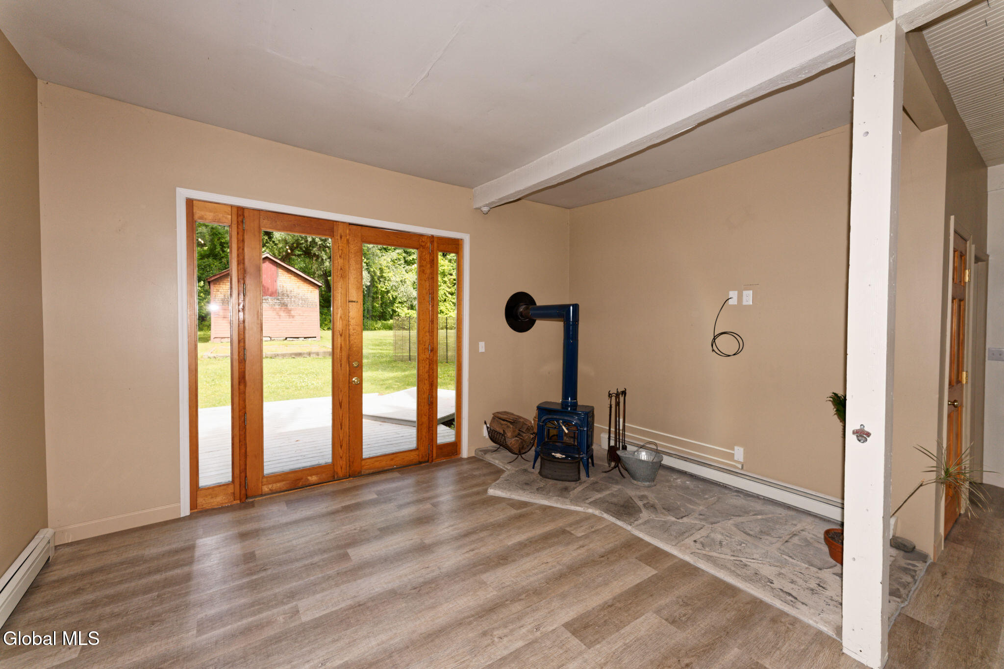 1412 River Road Bethlehem, NY 12158 - Photo 7 of 40 1 Living 4