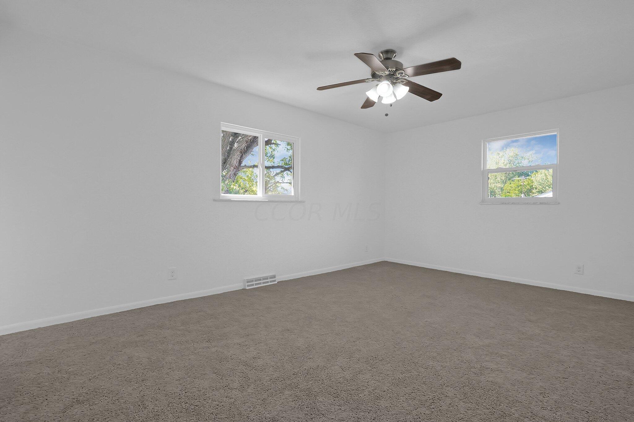 3037 Westwick Road Columbus, OH 43232 - Photo 18 of 25 18-web-or-mls-3037-westwick-rd