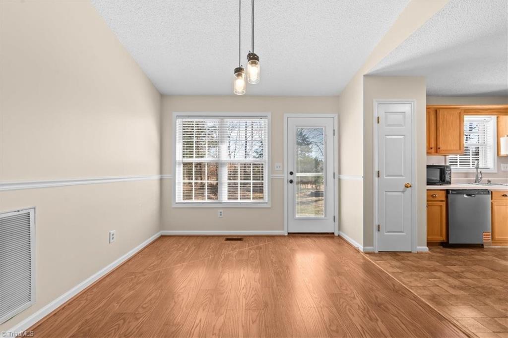 4224 Mack Lineberry Road Franklinville, NC 27248 - Photo 8 of 36 Dining room