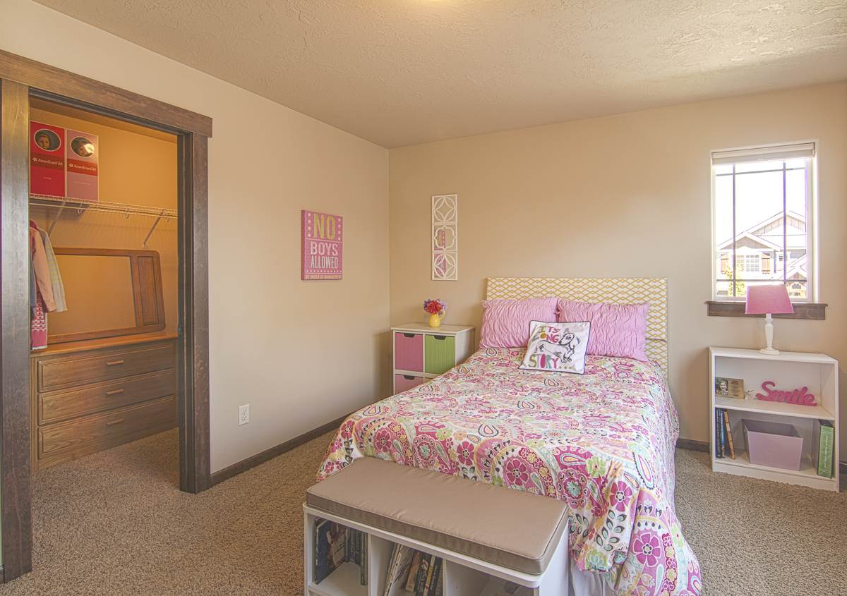 17622 East Daystar Road Greenacres, WA 99016 - Photo 13 of 20 Gallery Image 13
