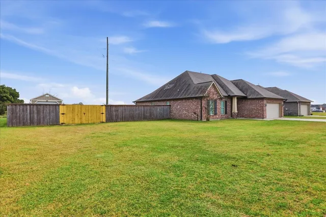a house view with a outdoor space