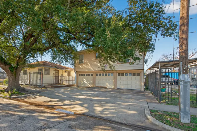 $465,000 | 2005 Common Street, Houston, TX 77009