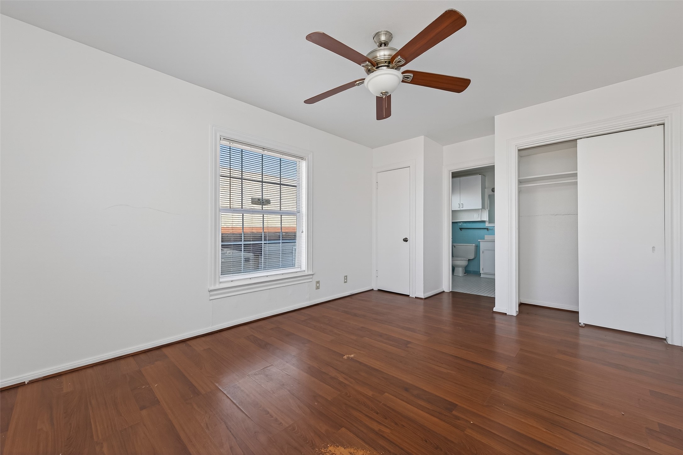 2005 Common Street Houston, TX 77009 - Photo 14 of 18