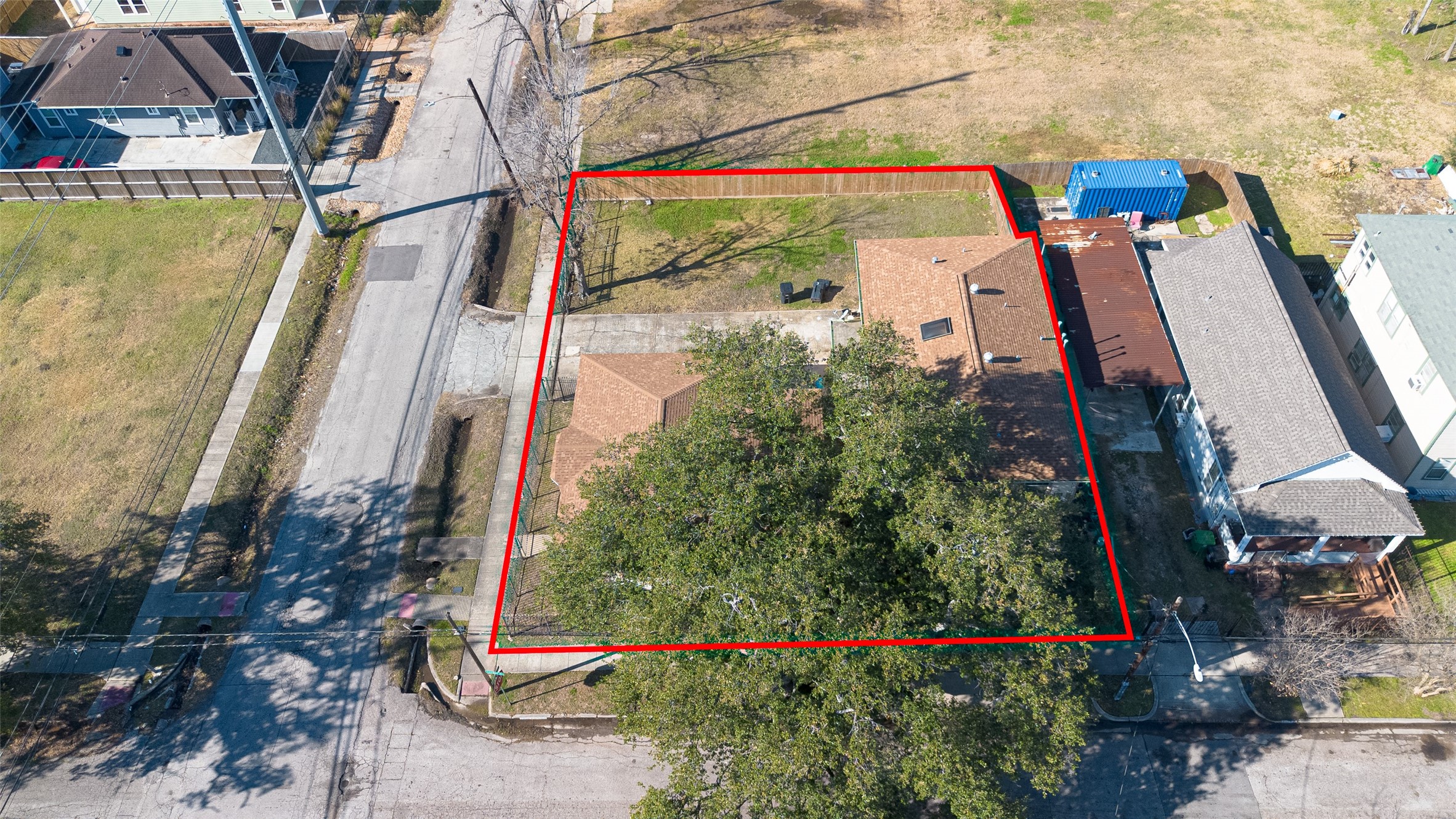 2005 Common Street Houston, TX 77009 - Photo 3 of 18