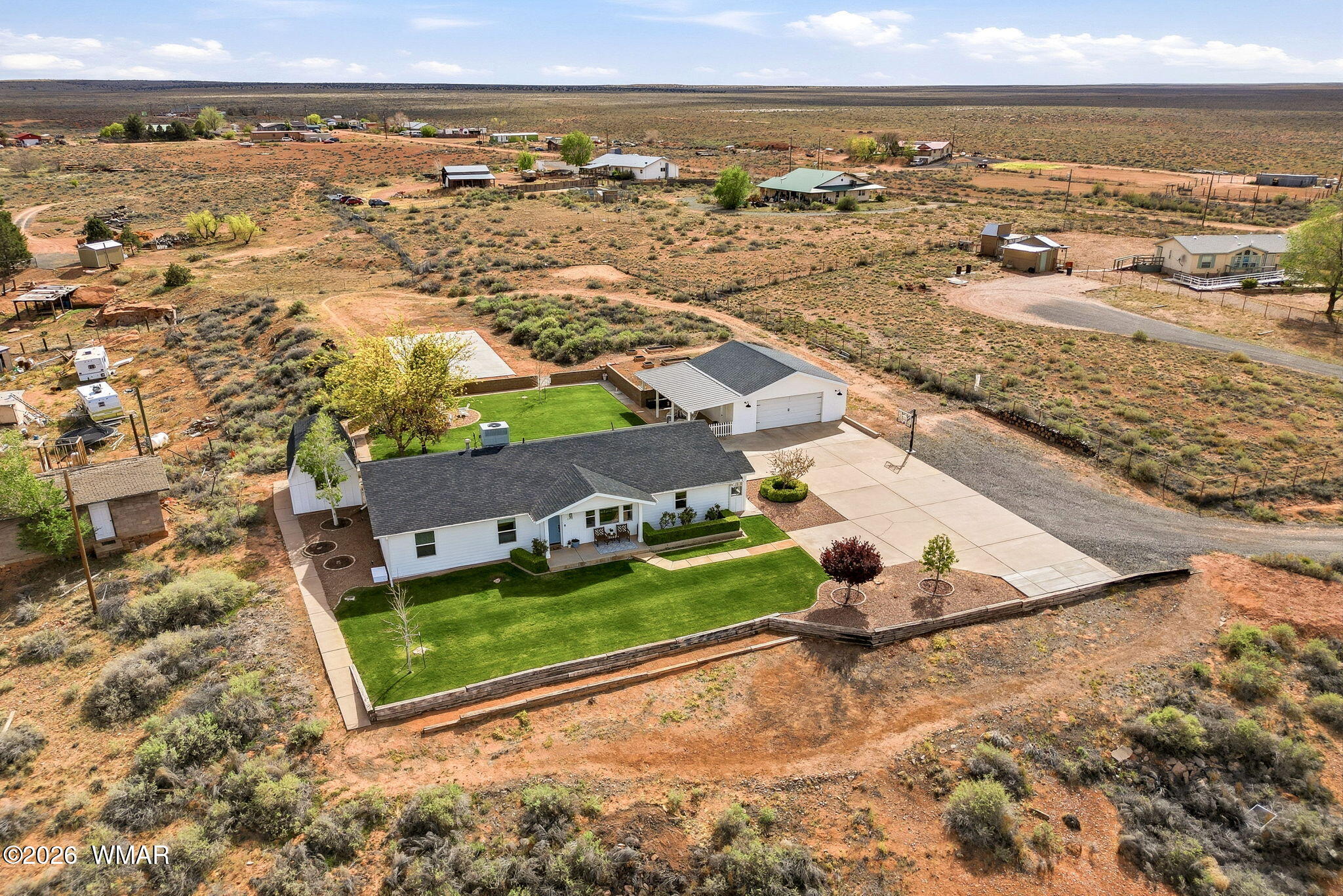1491 Hunsaker Road Holbrook, AZ 86025 - Photo 35 of 40 a view of a city