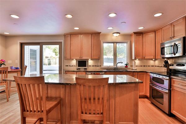 70 Quail Run Road North Andover, MA 01845 - Photo 4 of 25 Gallery Image 4