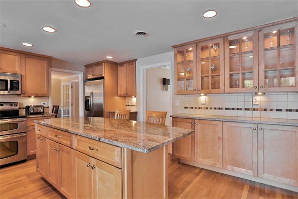 70 Quail Run Road North Andover, MA 01845 - Photo 6 of 25 Gallery Image 6