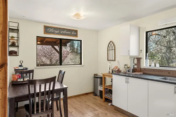 $282,500 | 44250 Lakeview Avenue, Laytonville, CA 95454