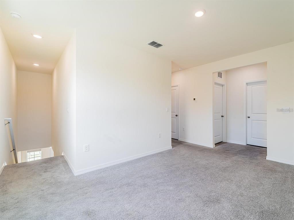 5510 Oxford Gray Road Wesley Chapel, FL 33545 - Photo 22 of 41 a view of an empty room