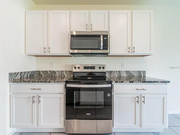 $2,500 | 5510 Oxford Gray Road, Wesley Chapel, FL 33545