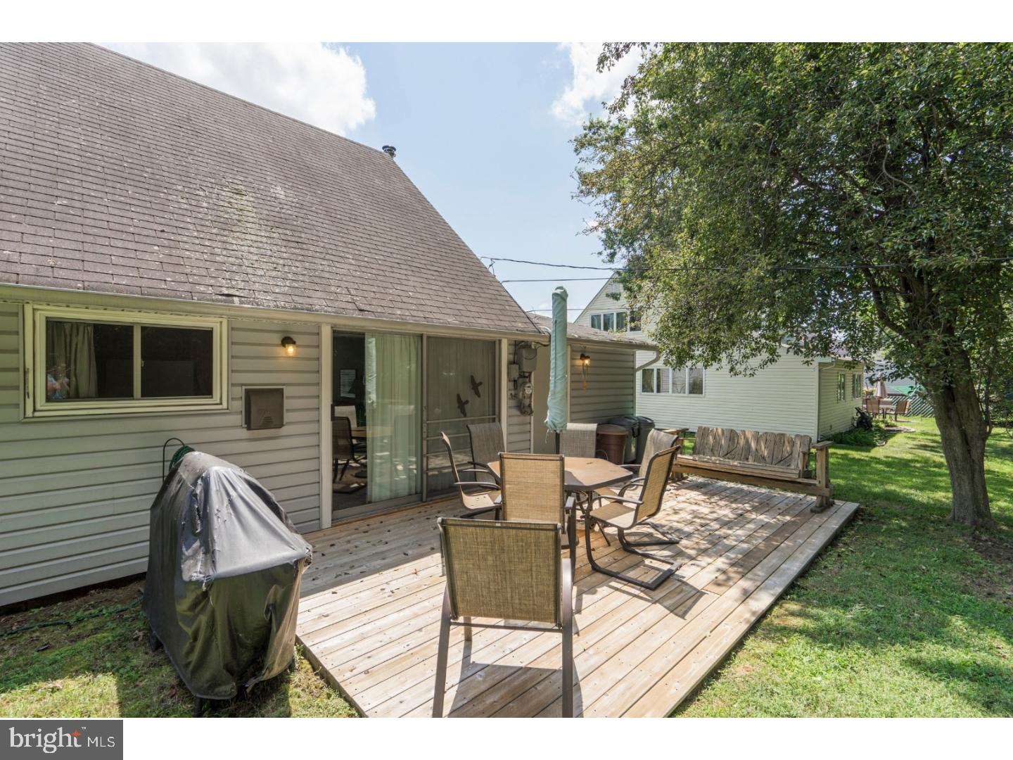 37 Hedge Road Levittown, PA 19056 - Photo 23 of 25 Gallery Image 23