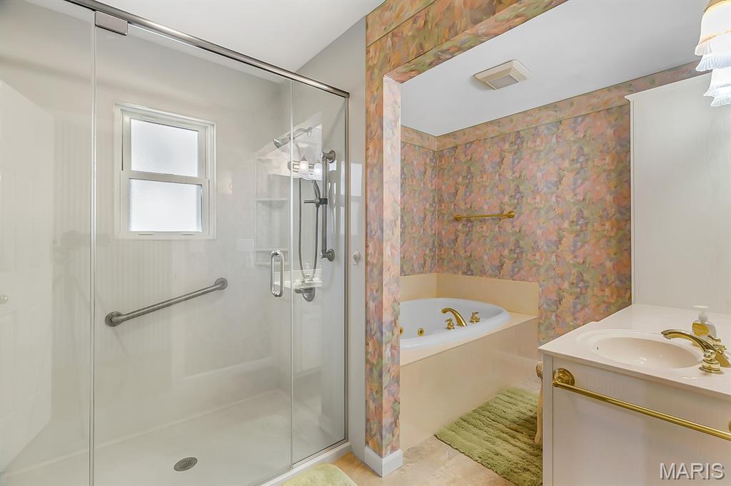 2005 Golfview Drive Collinsville, IL 62234 - Photo 17 of 34