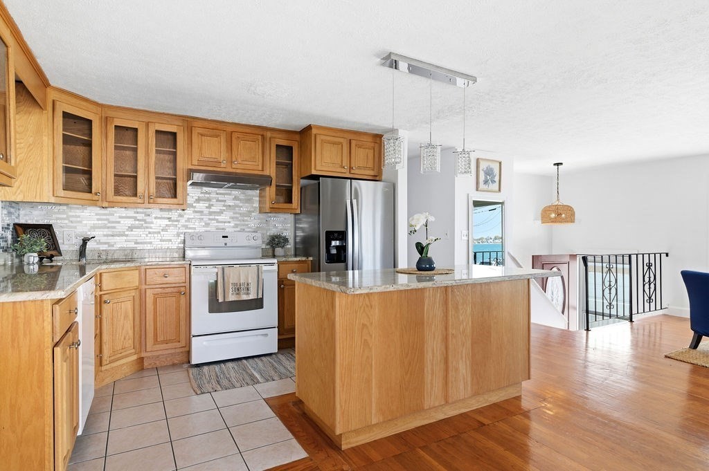 151 Wessagussett Road Weymouth, MA 02191 - Photo 10 of 42