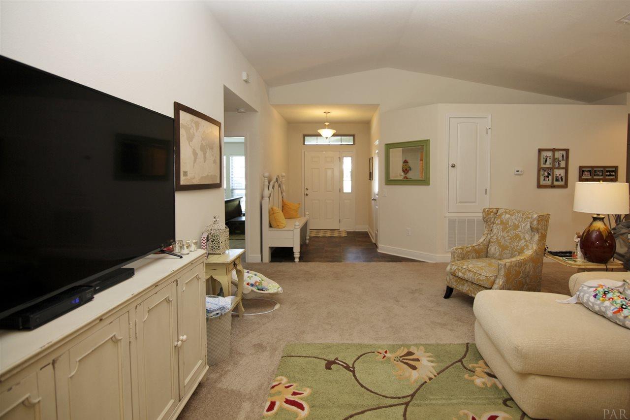 196 Millet Circle Cantonment, FL 32533 - Photo 7 of 23