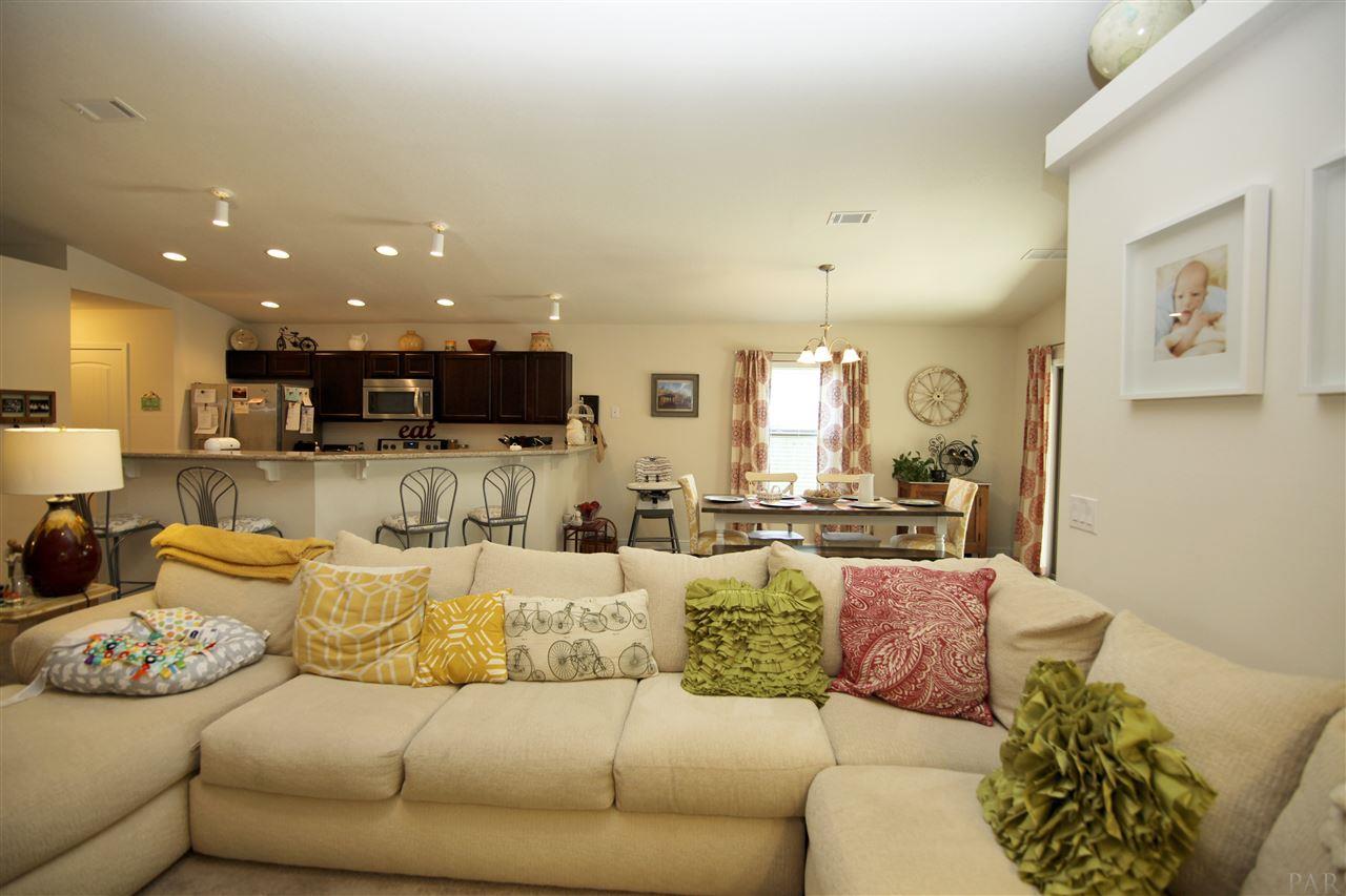 196 Millet Circle Cantonment, FL 32533 - Photo 8 of 23