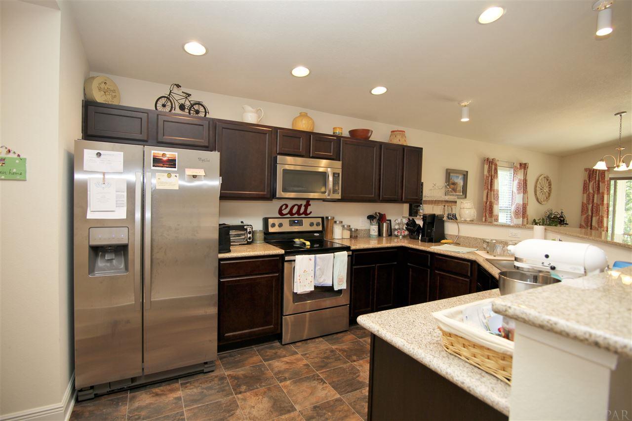 196 Millet Circle Cantonment, FL 32533 - Photo 10 of 23