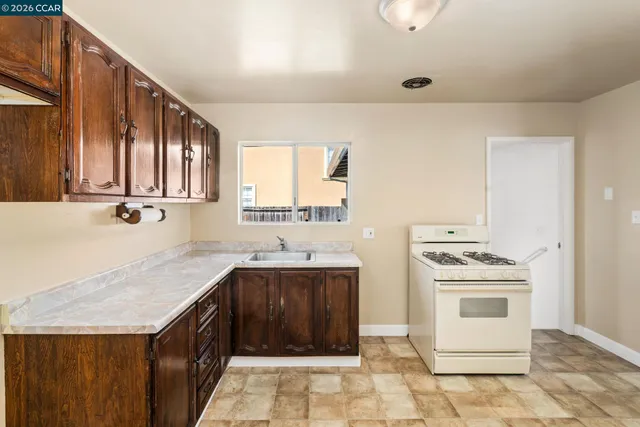 $649,000 | 18567 Hunter Avenue, San Lorenzo, CA 94541