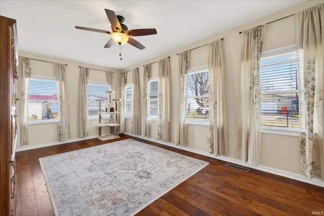 $285,000 | 210 West Main Street, Worthington, IN 47471