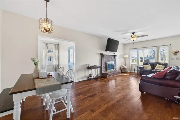 $279,900 | 210 West Main Street, Worthington, IN 47471