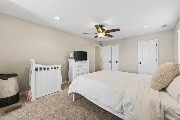 $279,900 | 210 West Main Street, Worthington, IN 47471