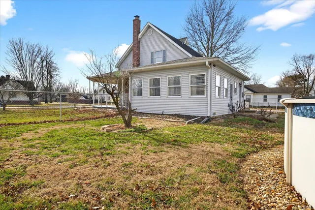 $285,000 | 210 West Main Street, Worthington, IN 47471