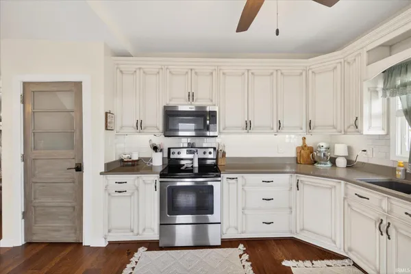 $279,900 | 210 West Main Street, Worthington, IN 47471