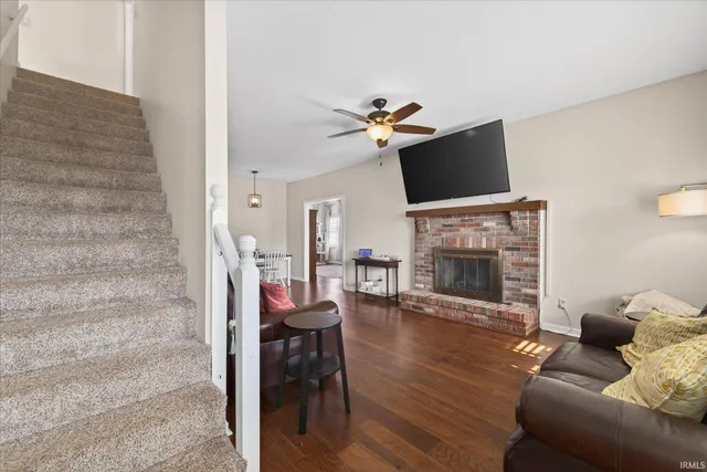 $285,000 | 210 West Main Street, Worthington, IN 47471