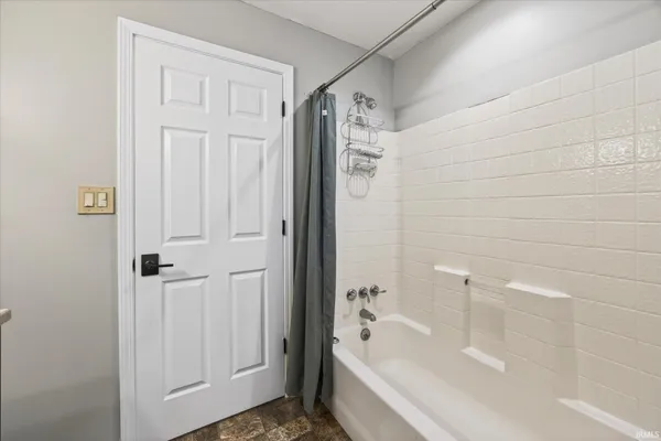 $279,900 | 210 West Main Street, Worthington, IN 47471