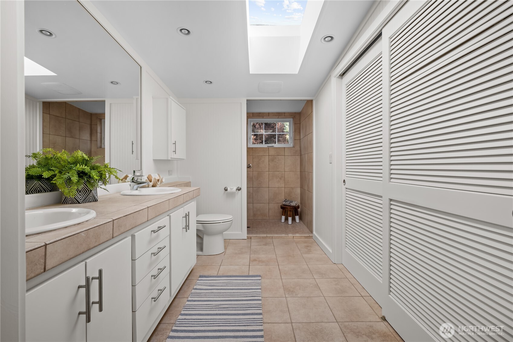 7302 Northeast Twin Spits Road Hansville, WA 98340 - Photo 17 of 40