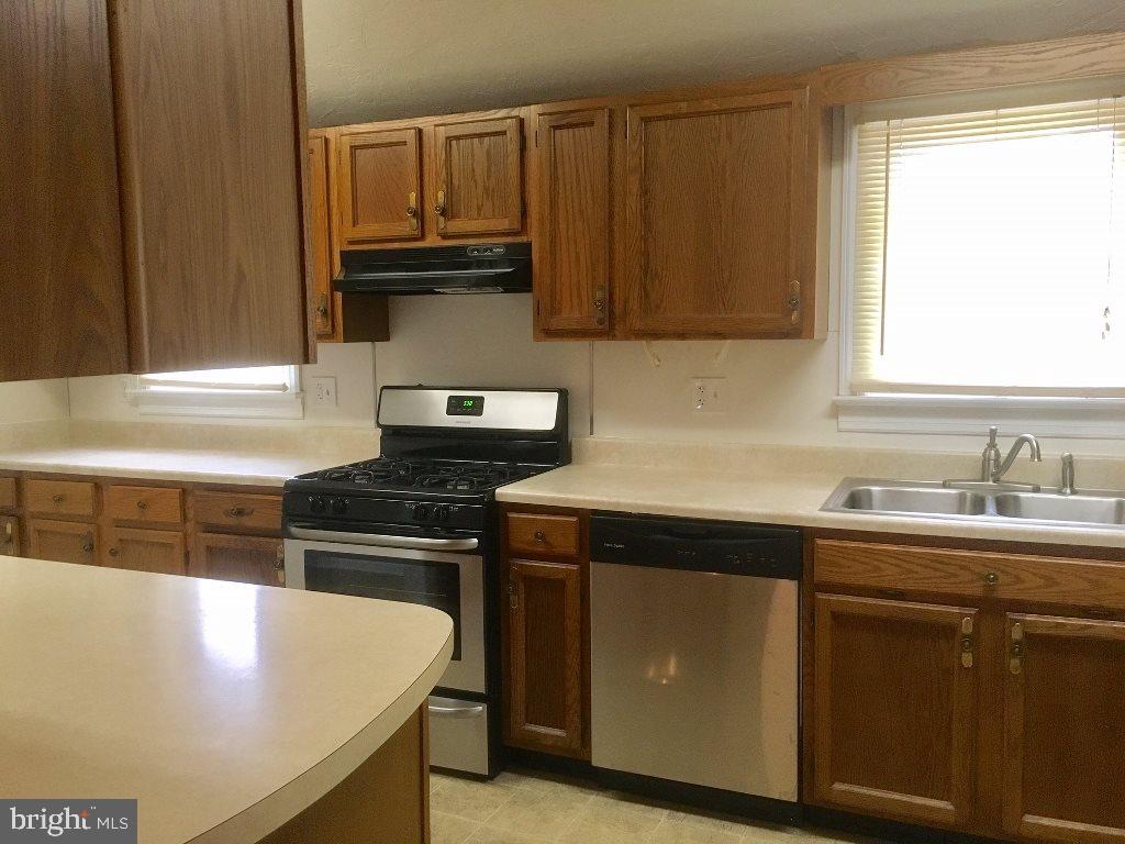 102 Pleasant Street Hanover, PA 17331 - Photo 11 of 36 Gallery Image 11