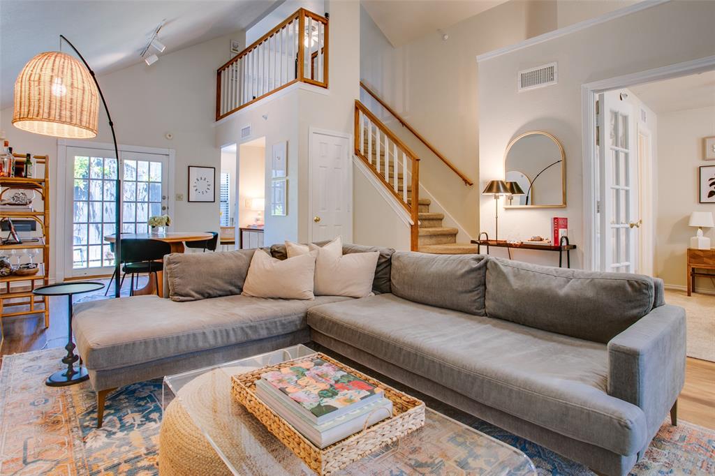 3503 Word Street Dallas, TX 75204 - Photo 11 of 37