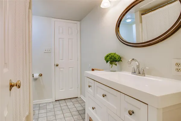 $2,500 | 3503 Word Street, Dallas, TX 75204