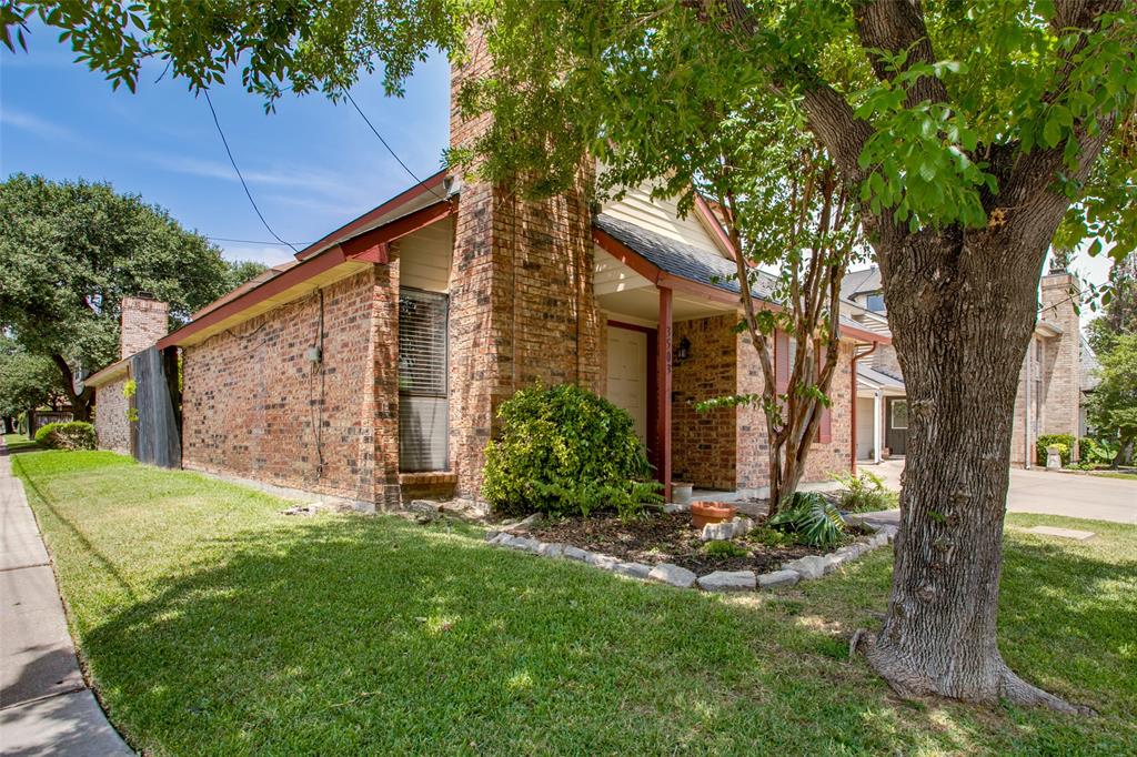 3503 Word Street Dallas, TX 75204 - Photo 3 of 37
