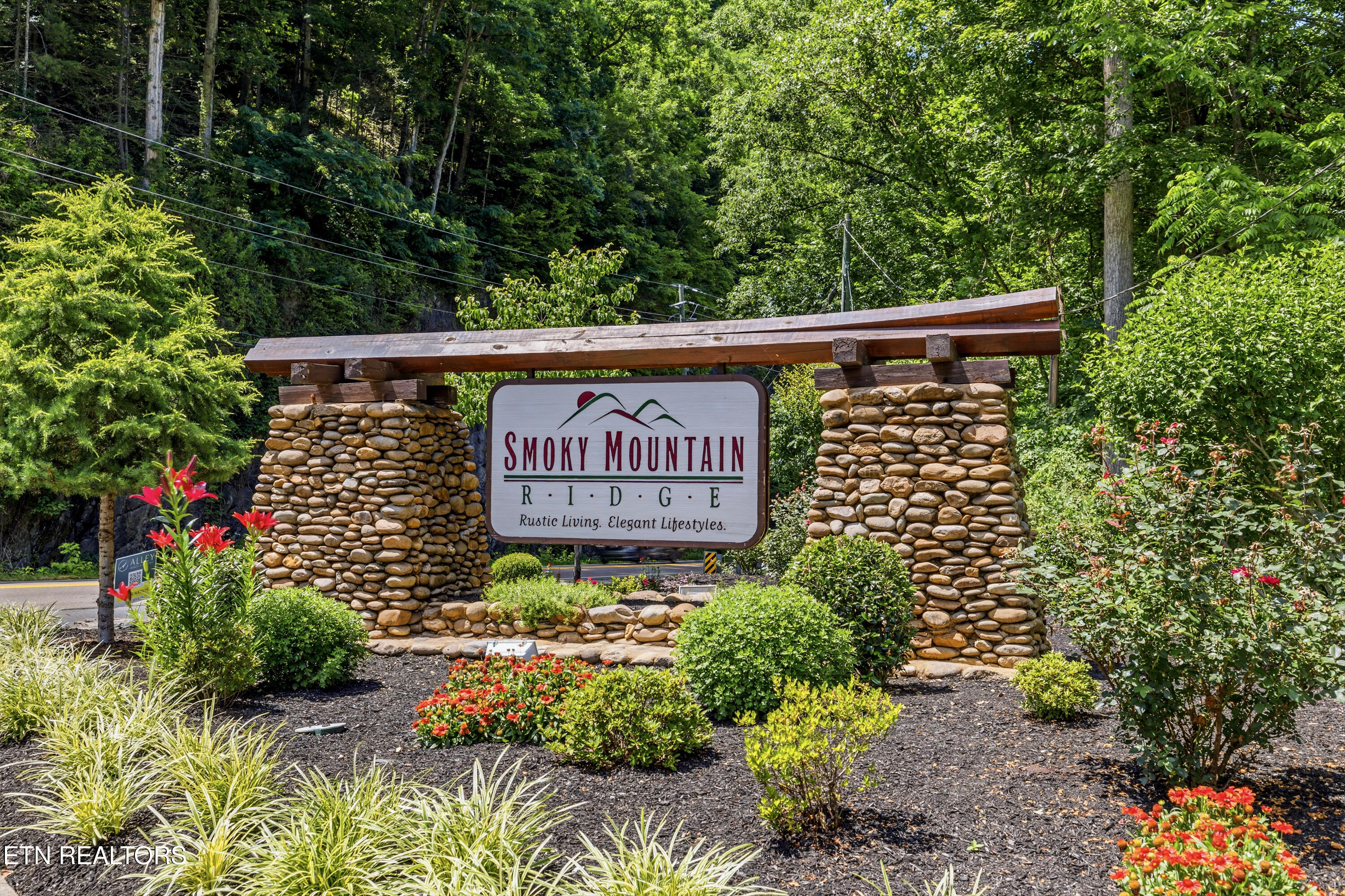3124 Smoky Ridge Way, Unit 3122 Sevierville, TN 37862 - Photo 12 of 33 Positive Perceptions-60