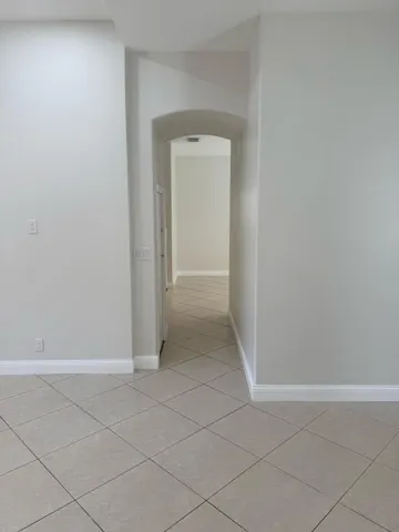 $4,100 | 5076 Southwest 38th Way, Hollywood, FL 33312