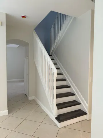 $4,100 | 5076 Southwest 38th Way, Hollywood, FL 33312