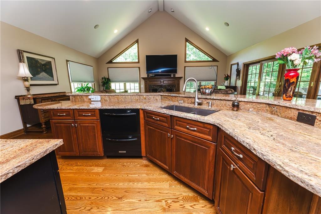 391 Browns Hill Road Valencia, PA 16059 - Photo 17 of 50