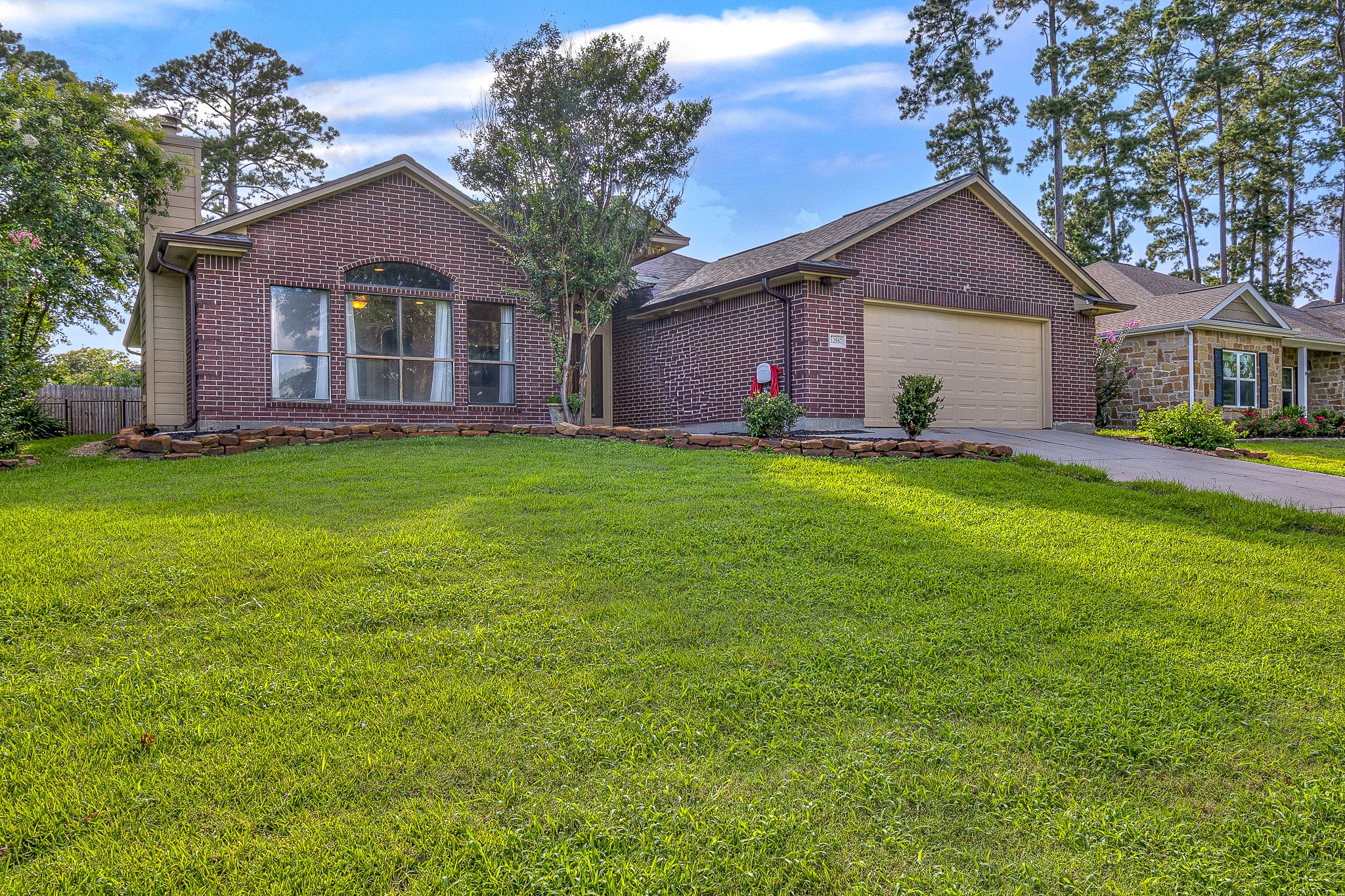 12557 Marina Loop Willis, TX 77318 - Photo 3 of 36