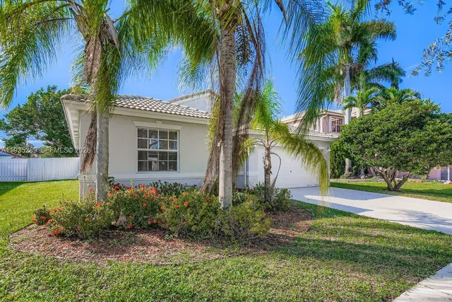 $686,000 | 14242 Northwest 18th Place, Pembroke Pines, FL 33028