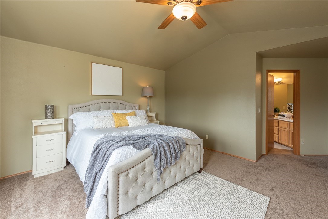 944 Southwest 347th Street Federal Way, WA 98023 - Photo 25 of 40 Gallery Image 25