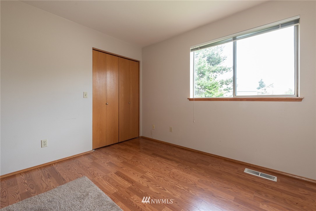944 Southwest 347th Street Federal Way, WA 98023 - Photo 30 of 40 Gallery Image 30