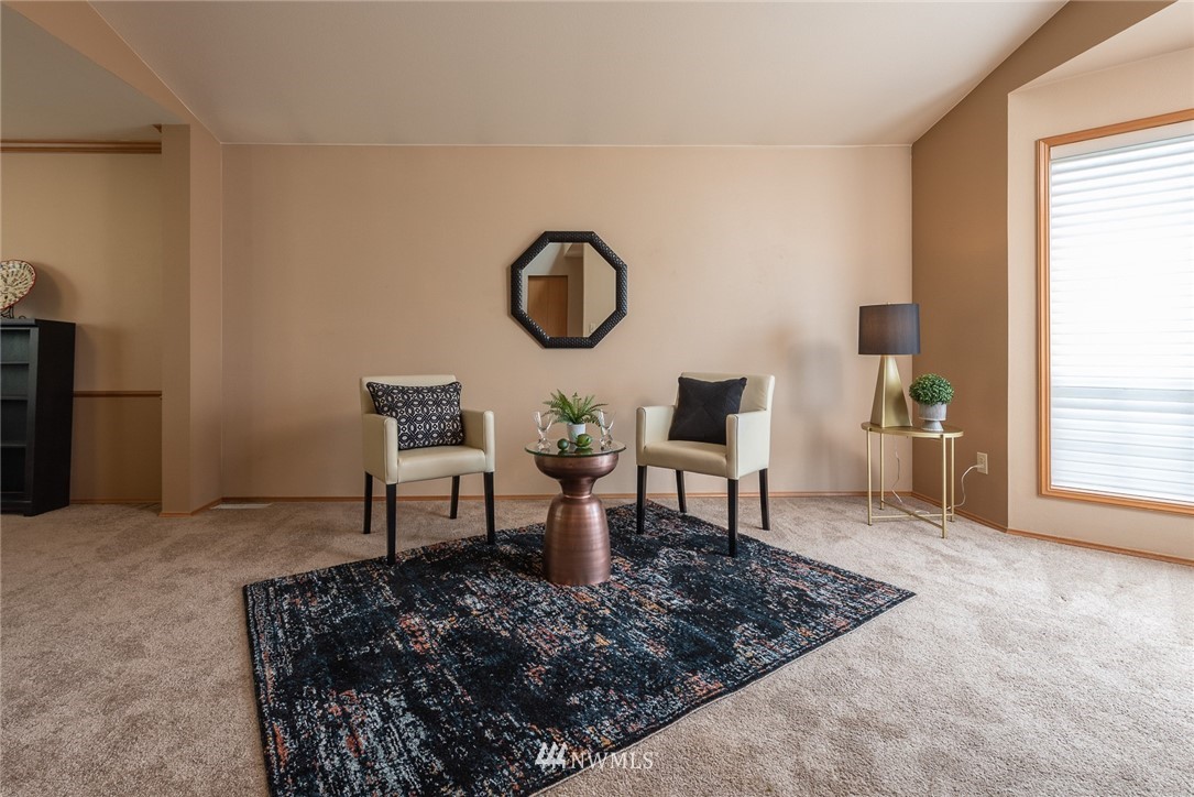 944 Southwest 347th Street Federal Way, WA 98023 - Photo 6 of 40 Gallery Image 6