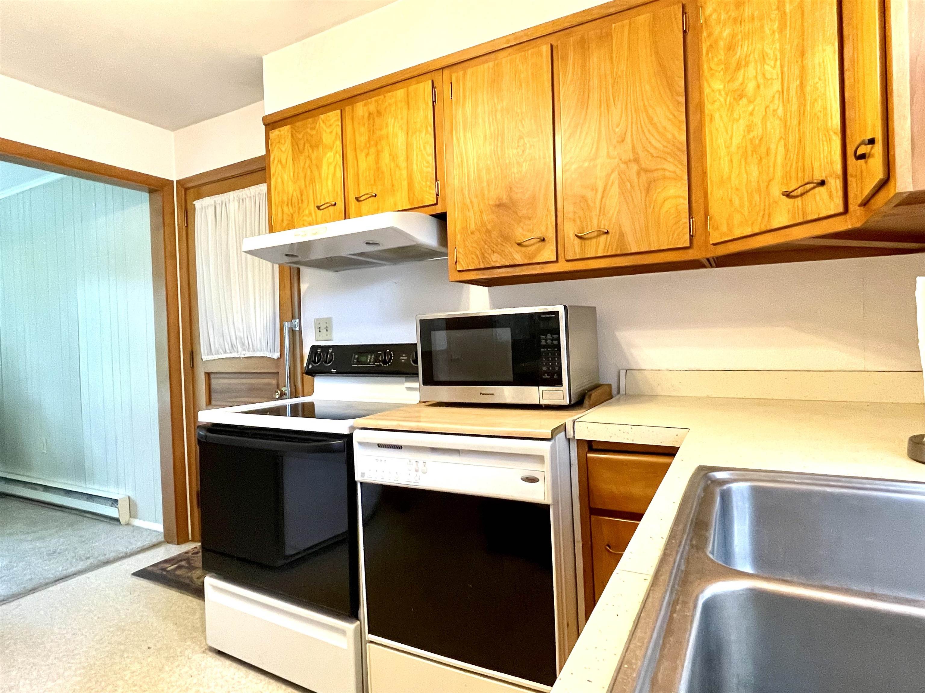 4 Spring Street Whitefield, NH 03598 - Photo 4 of 17