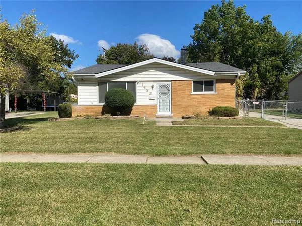 $1,200 | 1432 Charwood Road, Mount Morris, MI 48458