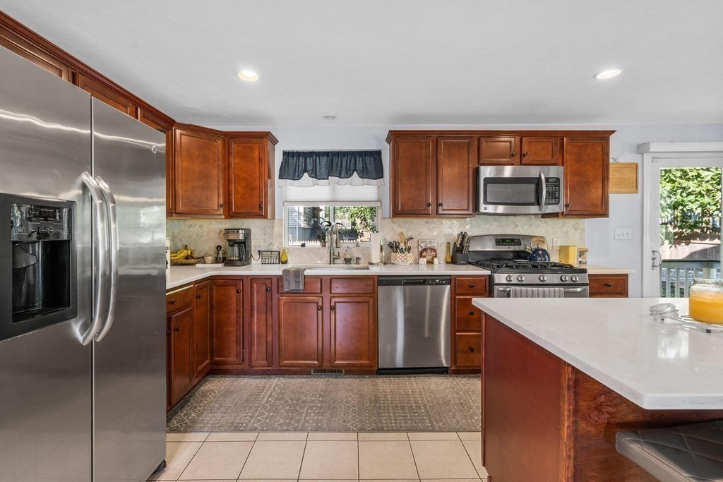 7 Amelian Road Randolph, MA 02368 - Photo 14 of 38 Gallery Image 14