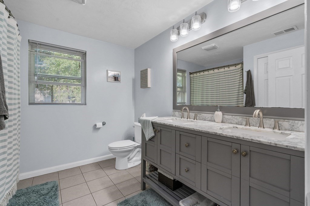 7 Amelian Road Randolph, MA 02368 - Photo 19 of 38 Gallery Image 19